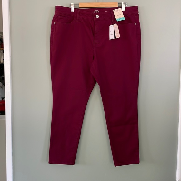 St. John's Bay Jeans Nwt St Johns Bay Skinny Leg Stretch Womens